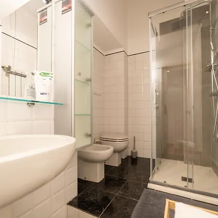 Quiet Flat In Pta Venezia Милан