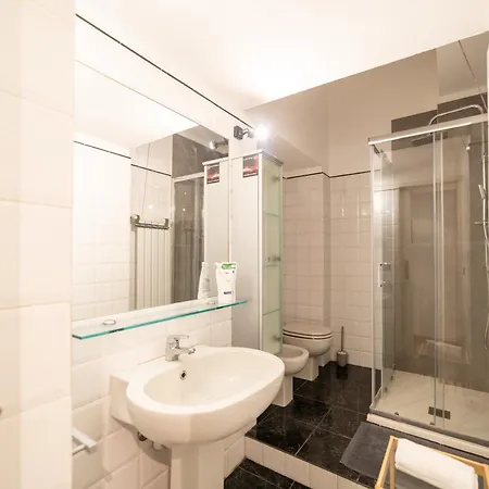 Quiet In Porta Venezia Apartamento