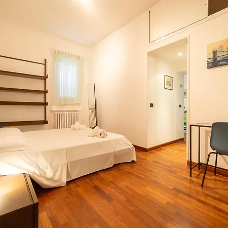 Quiet Flat In Pta Venezia Милан